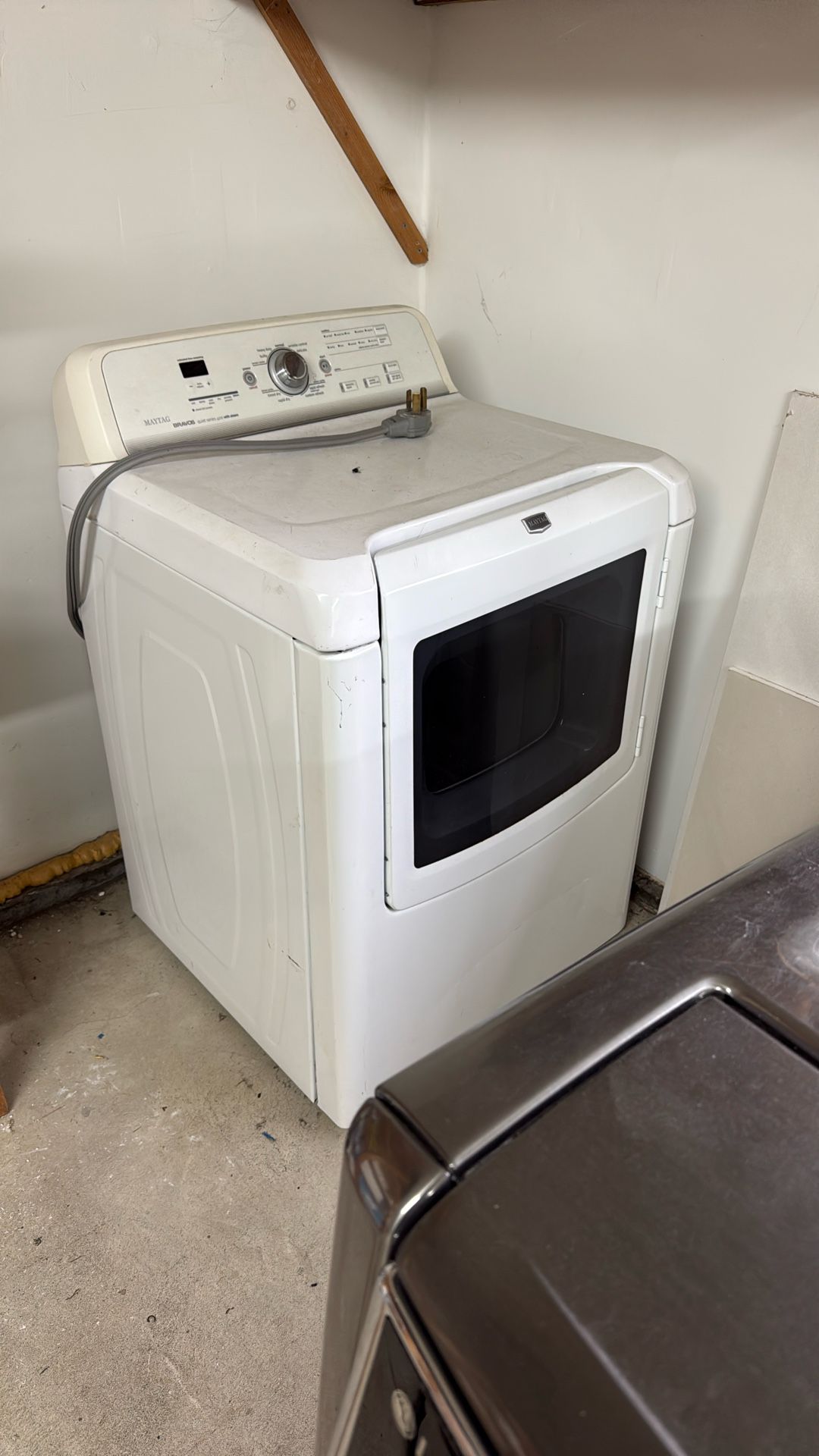 Maytag Dryer Electric Clean and Works Great