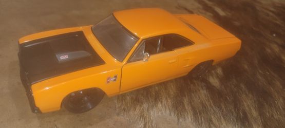 1970 Plymouth Road Runner Die Cast