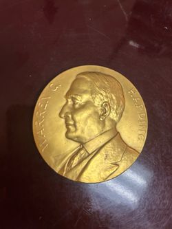 United States Mint presidential medal honoring the 29th President, Warren G. Harding.