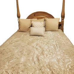 QUEEN BEDROOM SET - $250