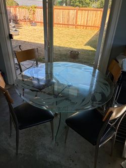 table and 4 chairs