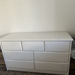 Dresser Chest