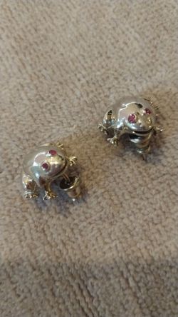 Vintage Silverstone frog stud earrings pink/red rhinestones eyes