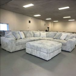 STUPENDOUS ALLOY 3 PIECE SECTIONAL