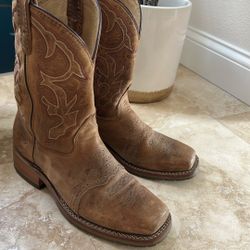 Men’s Cowboy Boots Size 12