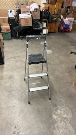 Aluminum ladder light weight 4 feet