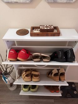 Shoes storage cabinet