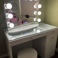 Impressions Vanity Slay Station