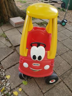 Little Tikes Cozy Coupe ride-on toy for toddlers