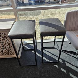 Set of 2 Modern Black Bar Stools with Cushioned Seats