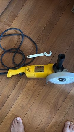DeWalt 7” angle grinder (DW840)