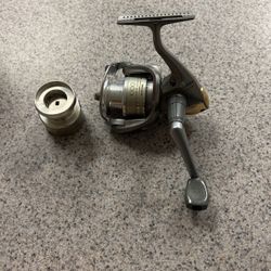 Shimano Sahara 1000 Fishing Reel for Sale in Westchester, CA - OfferUp
