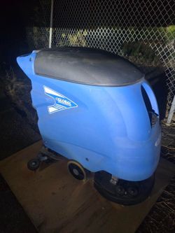 Global Industrial Floor Scrubber Machine