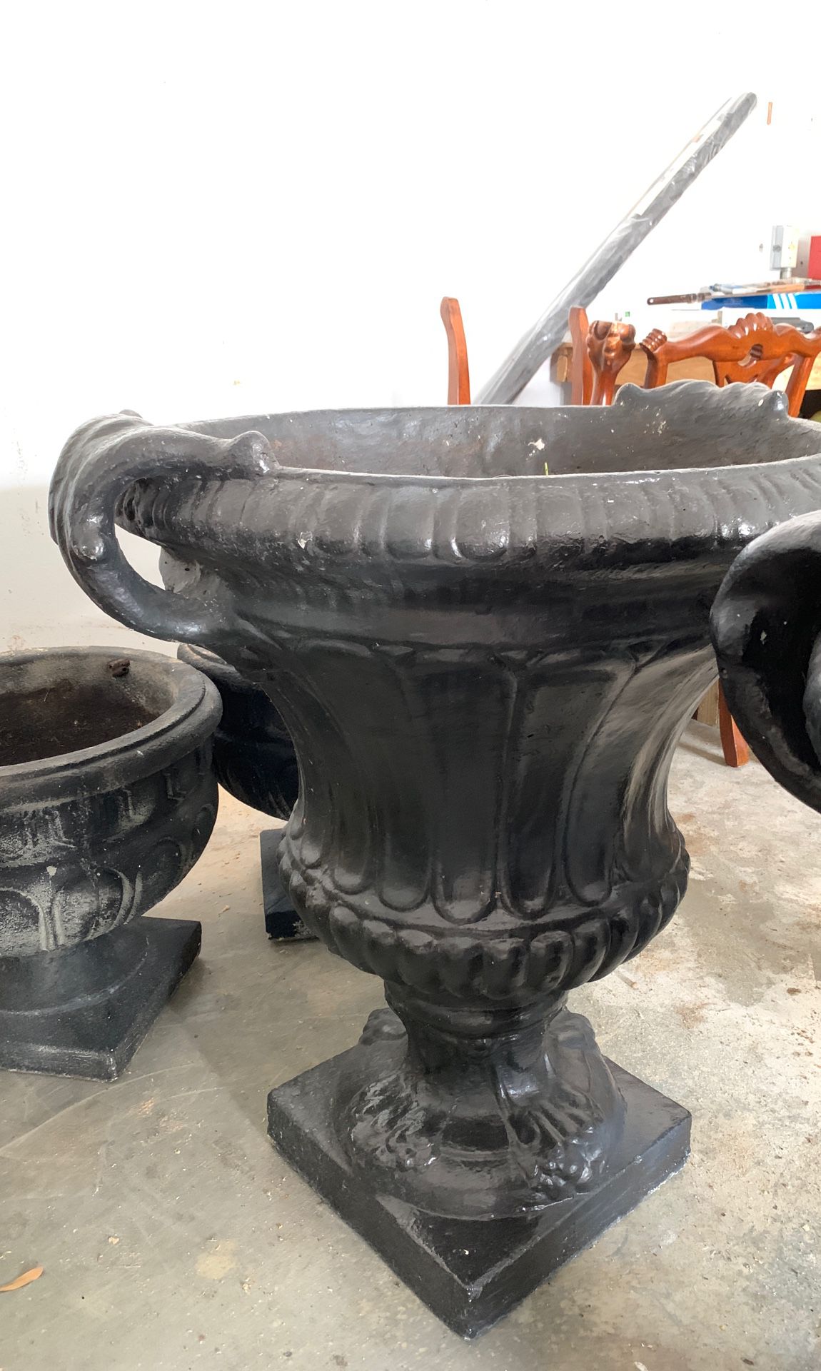 Set of 4 Planters /urns