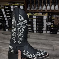 Women’s Western Boots 