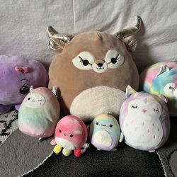 SQUISHMALLOWS