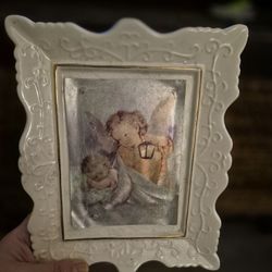 💥💥BEAUTIFUL CERAMIC ANGEL PICTURE! ( CAN HANG) $7