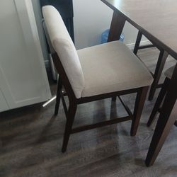 Brown kitchen table with 6 chairs