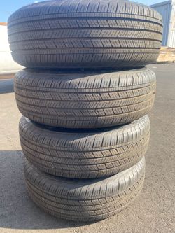 (4) brand new Goodyear 245/70R17 takeoffs off a new truck, perfect for your Tacoma f150 Chevy 1500 Silverado Sierra tahoe Yukon Denali avalanche Escal