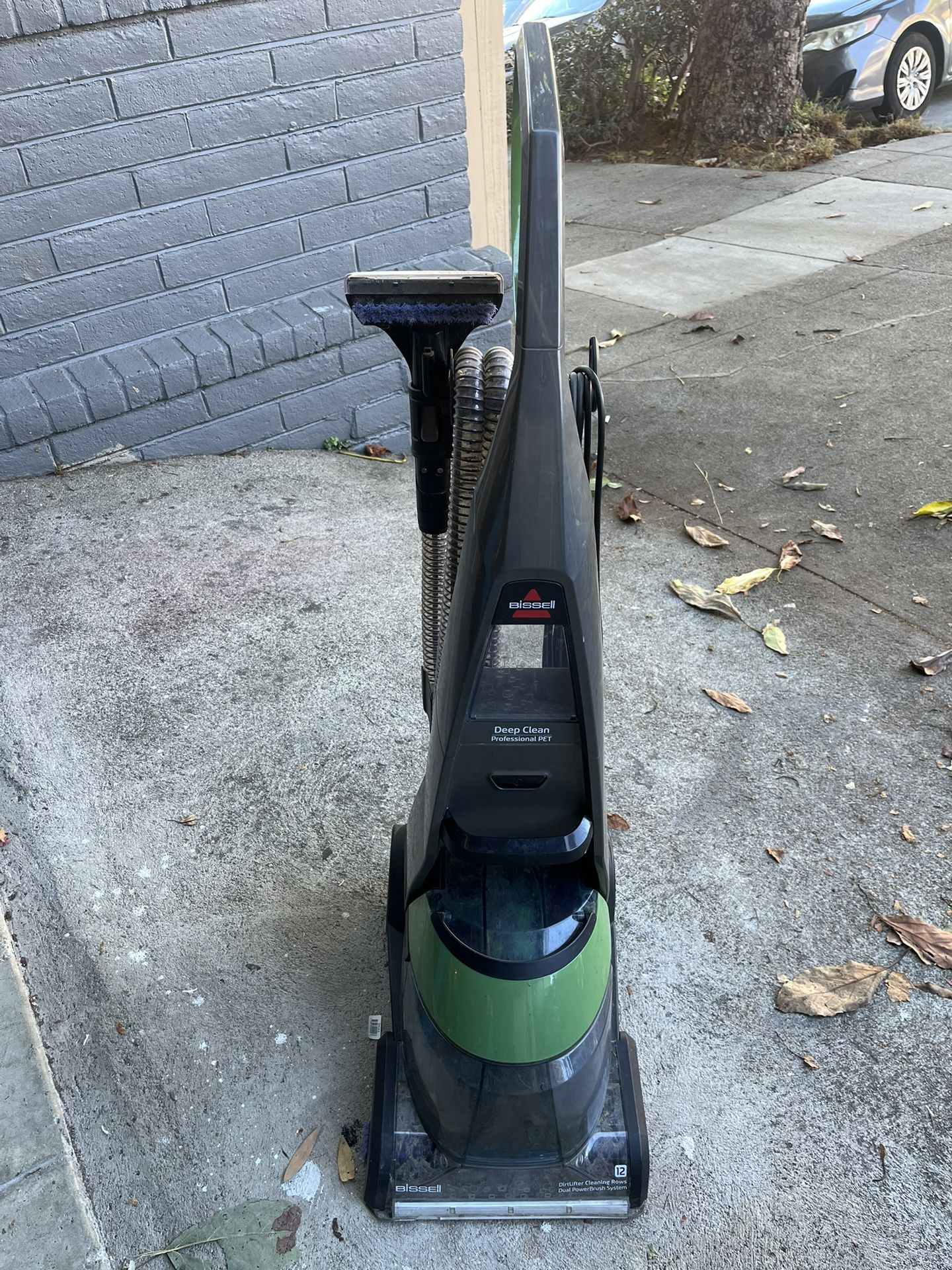 Bissell carpet cleaner