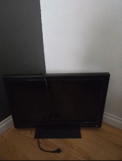 VIZIO 32 INCH TV