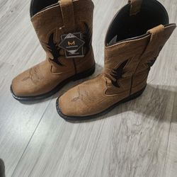   Boots  For Men.     Botas Para Hombre 