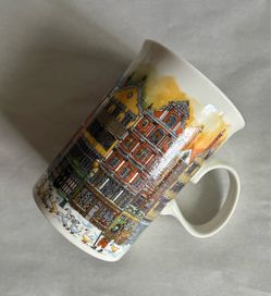 Vintage 10-oz Dunoon “Christmastime” Mug by Sue Scullard