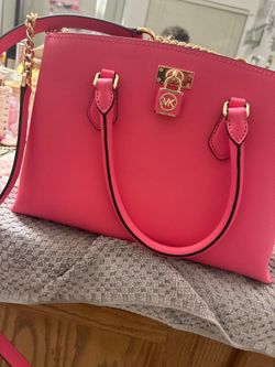 Michael Kors purse never used