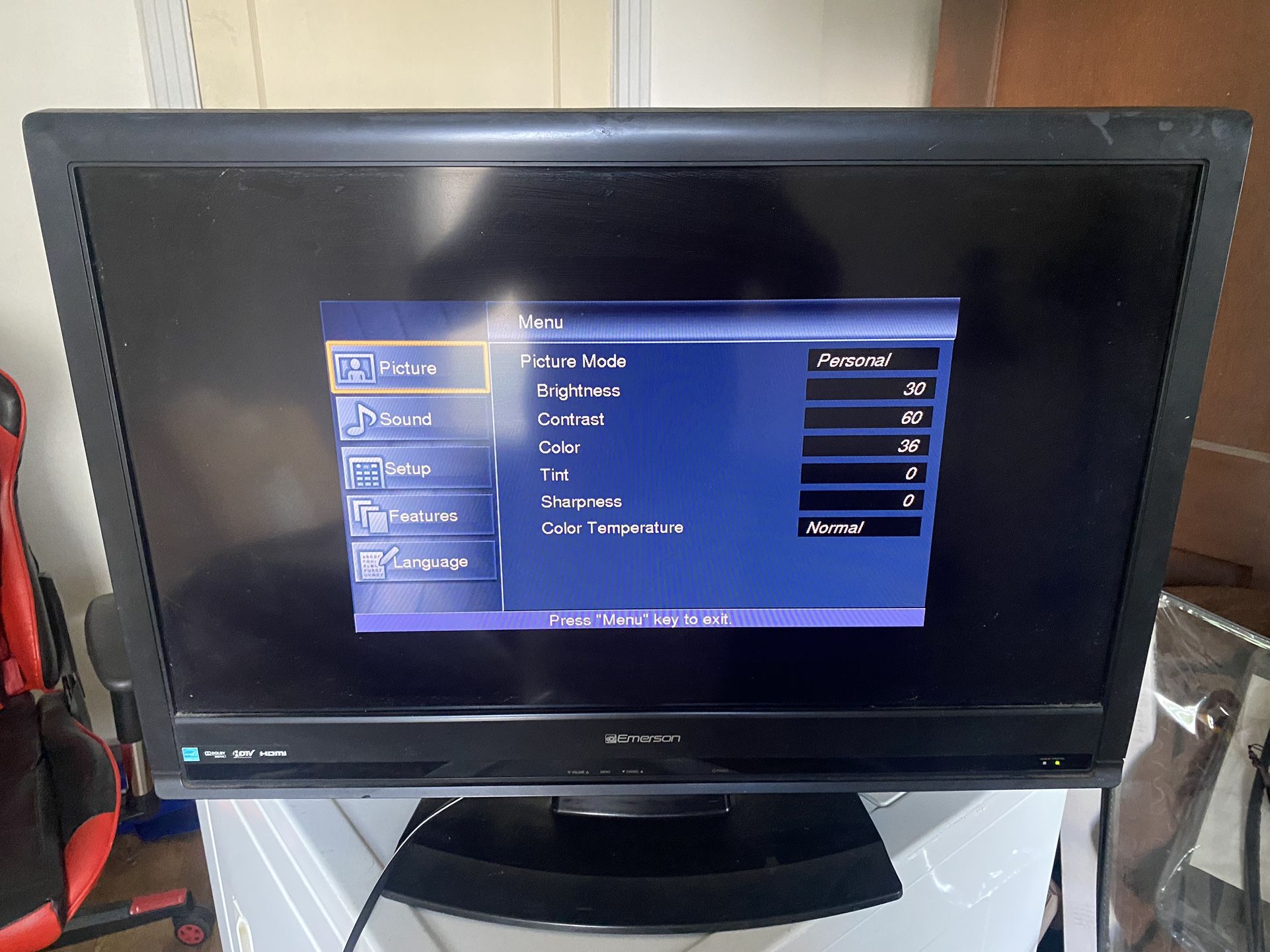32” TV