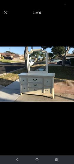 Dresser