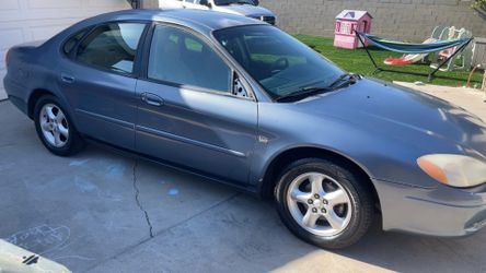 2000 ford taurus