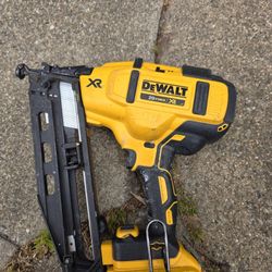 Dewalt Finish Nail 16 Ga