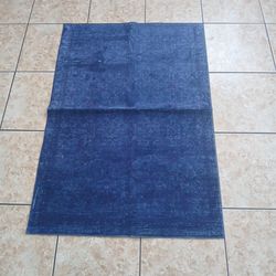 TAPETE DE AREA AZUL MARINO