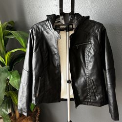 Black Leather Jacket With Fur Inside 