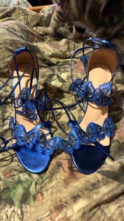 Heels• size 7