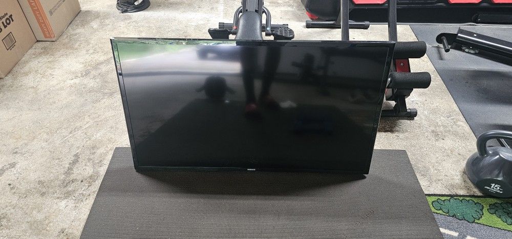 Samsung 40 Inch  TV