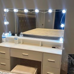 Vanity Mirror 
