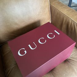 $2500. GUCCI Logo Purse, Clutch Wallet & Mini Wallet Like New!!