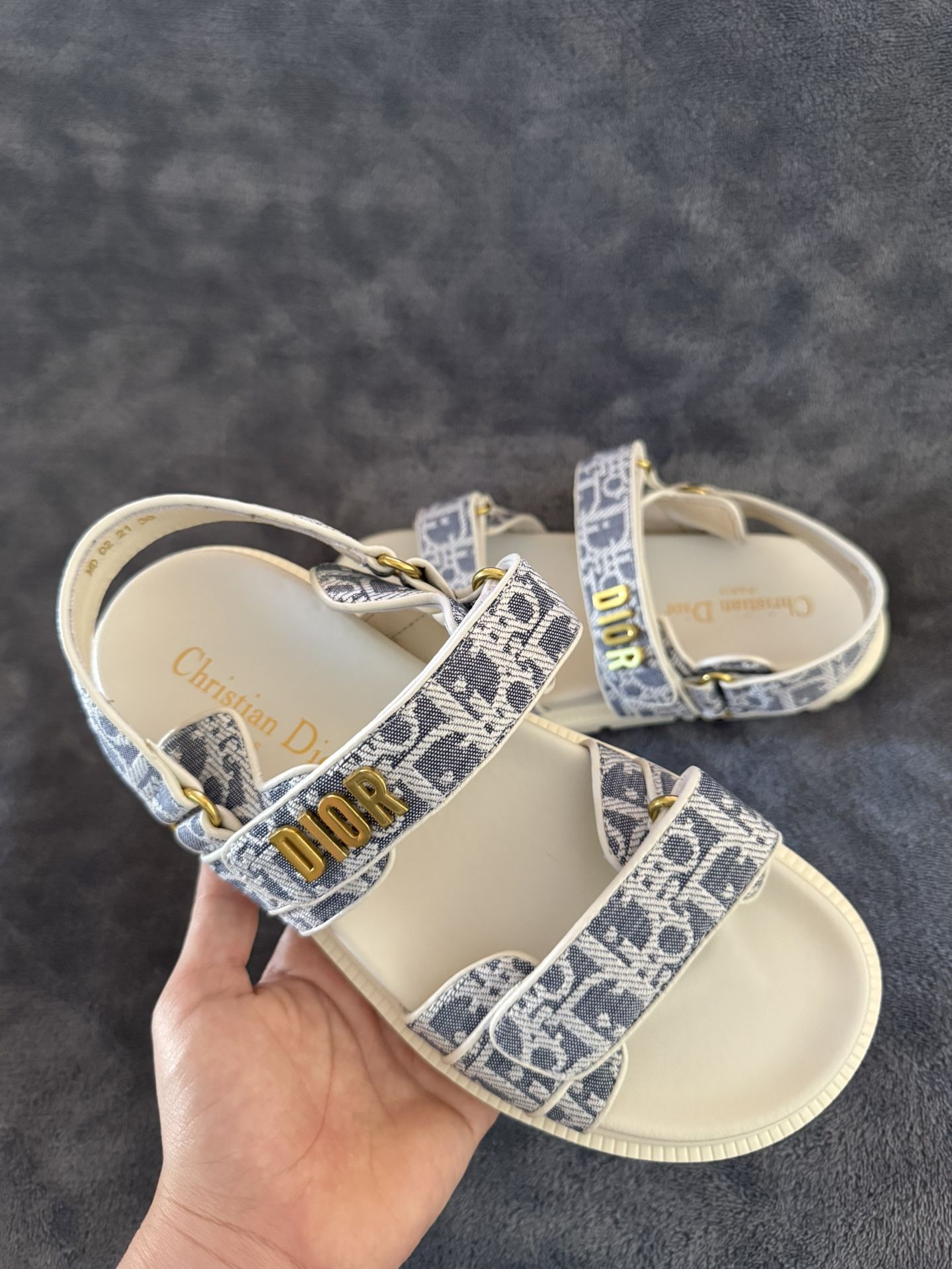 CD Sandals π¦