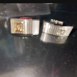 Cufflinks