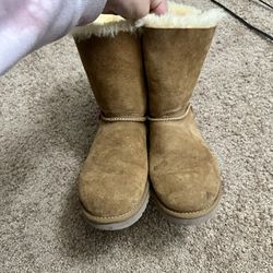Uggs Bailey Bow Short Boots Size 7