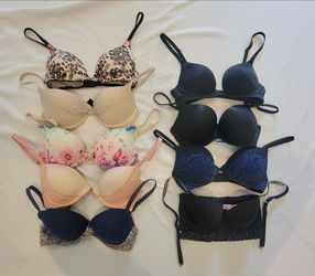 Lot of 9 Victoria's Secret bras