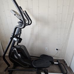 Sunny Health Elliptical Trainer