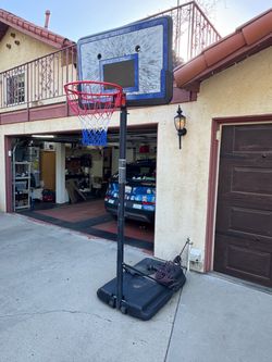 Basketball hoop
