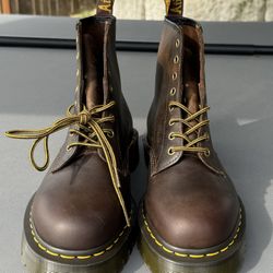 Dr.Marten Boots