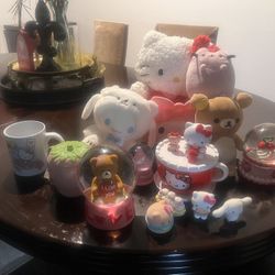 Hello Kitty Plush/ Trinkets