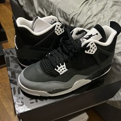 Air Jordan 4 Retro Fear
