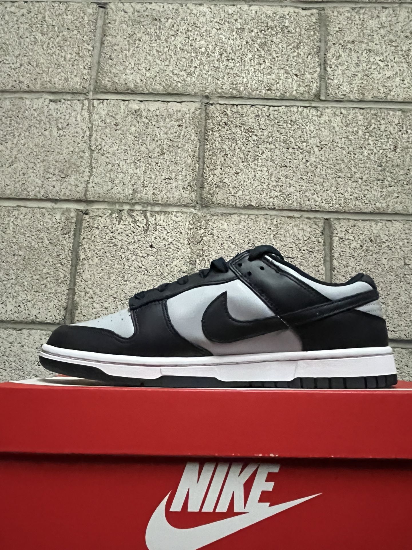 George Town dunks 8.5 Nike Dunk Low Georgetown ? Size 7 Youth (8.5 Women) Brand  main image 2