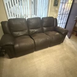Recliner sofa