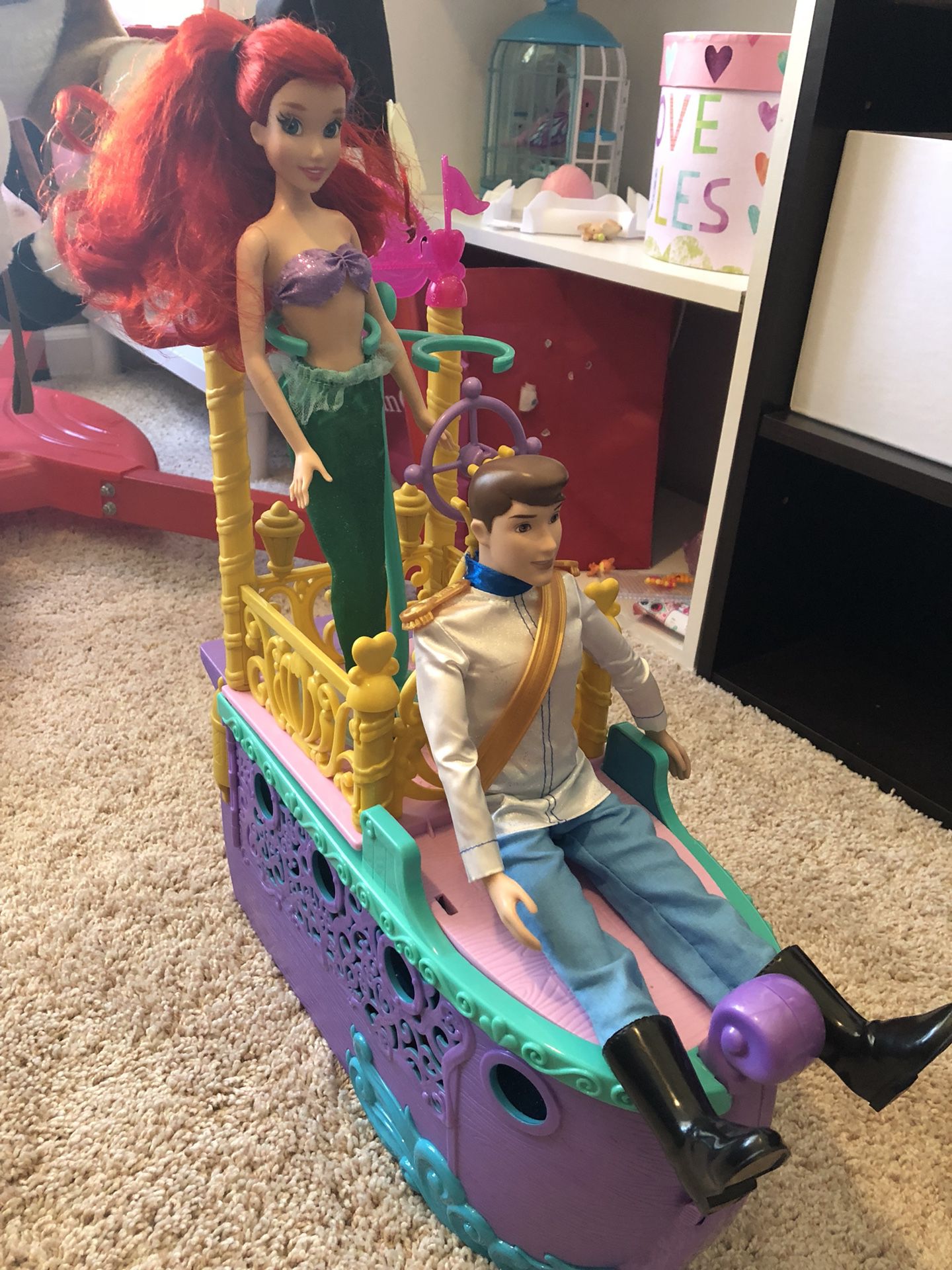 Little Mermaid boat set and dolls!